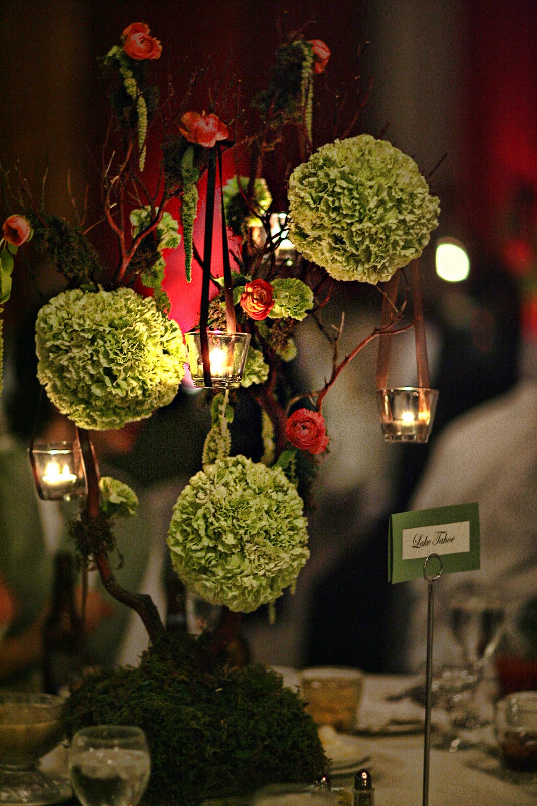 Ideas para decoraciones con ramas para boda 4